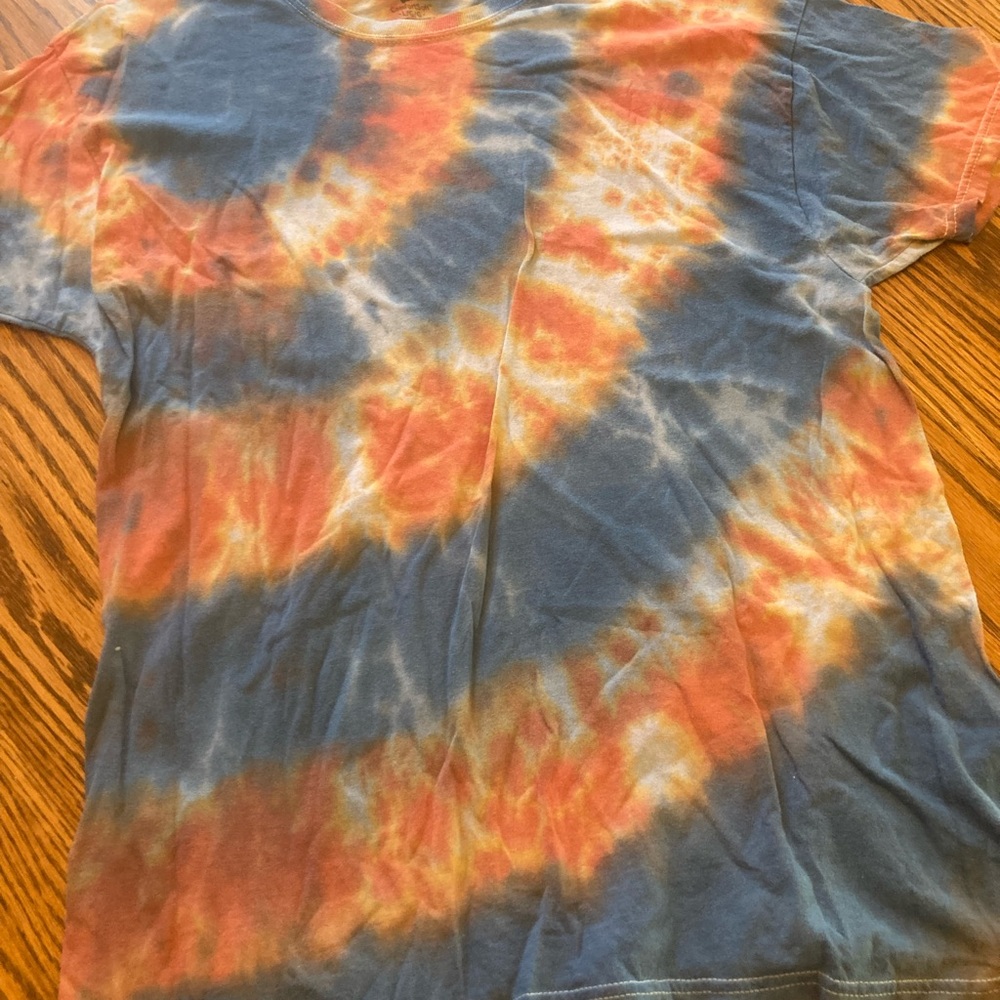 Women’s sz lg tie dye short sleeve